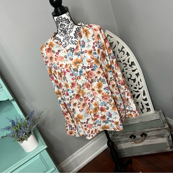 Tops - Boutique Boho Floral Mock Neck Bell Sleeve Blouse Size XL